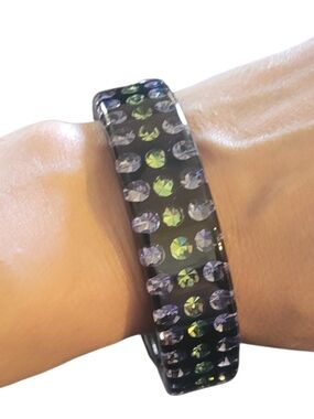 🥳4/$75!🥳 NWOT Black Resin Bangle Bracelet with Iridescent Swarovski Crystals